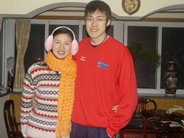 女排奥运冠军周苏红个人采访视频,女排前队友周苏红近况如何