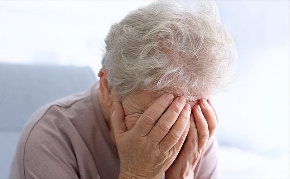 什么时候绝经是最标准的时间,女人一般什么时候绝经才比较正常