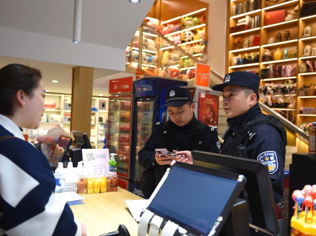 警方快速破获入室盗窃案,侦勘同步5小时破获入室盗窃案