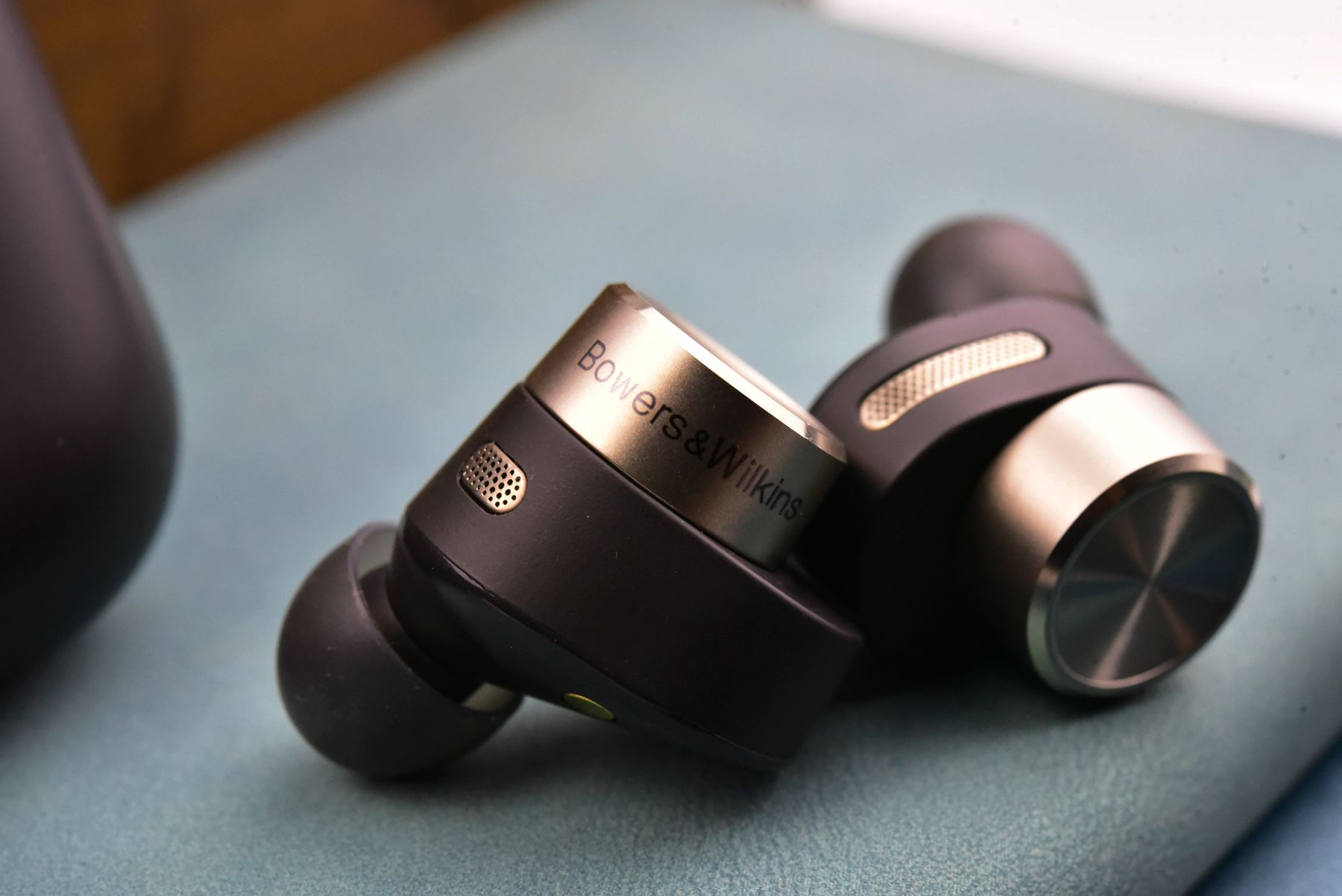 b&w耳机pi7测评,b&wpi7耳机测评