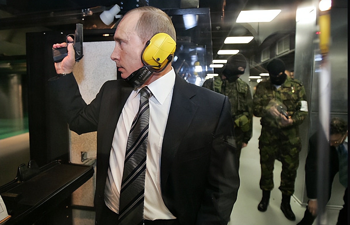 为感谢伊朗，俄罗斯把缴获的*器武**送给他们研究，英国：我抗议