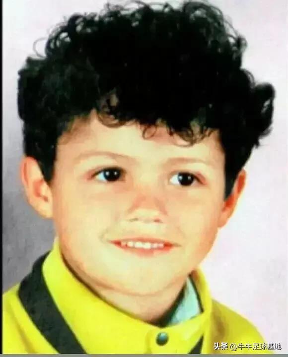 足球明星年轻与现在照片对比,足球明星小时候纪录片