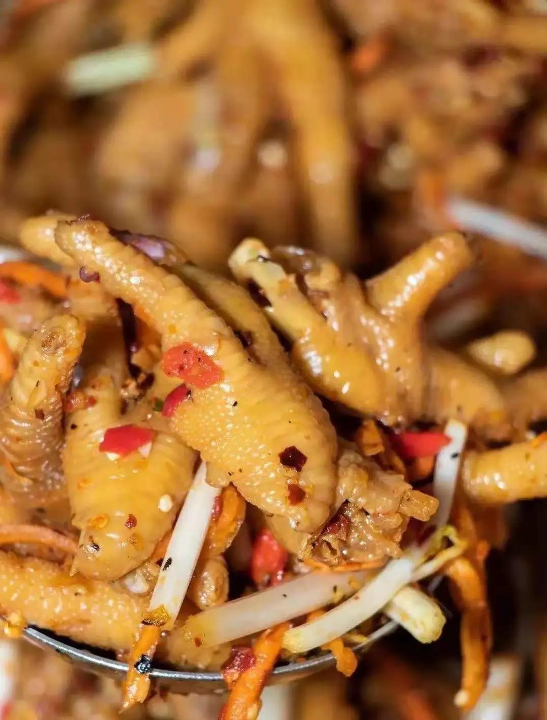 吃货们千万不要错过的昆明美食街,昆明翠湖公园附近美食街