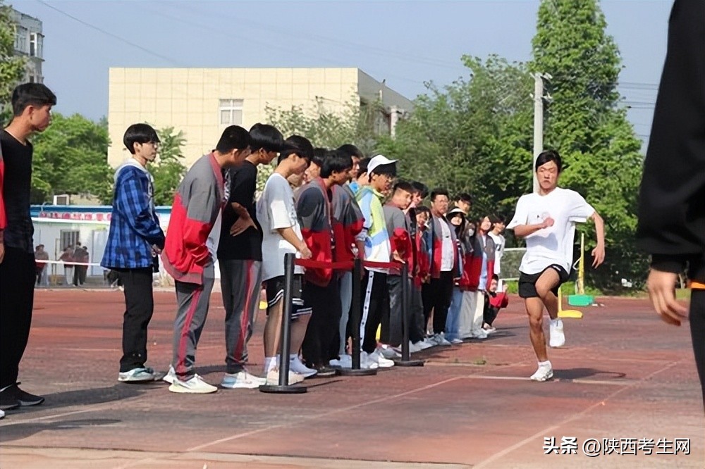 西安博雅艺术职业高中舞蹈比赛,西安博雅艺术职业高中体育生