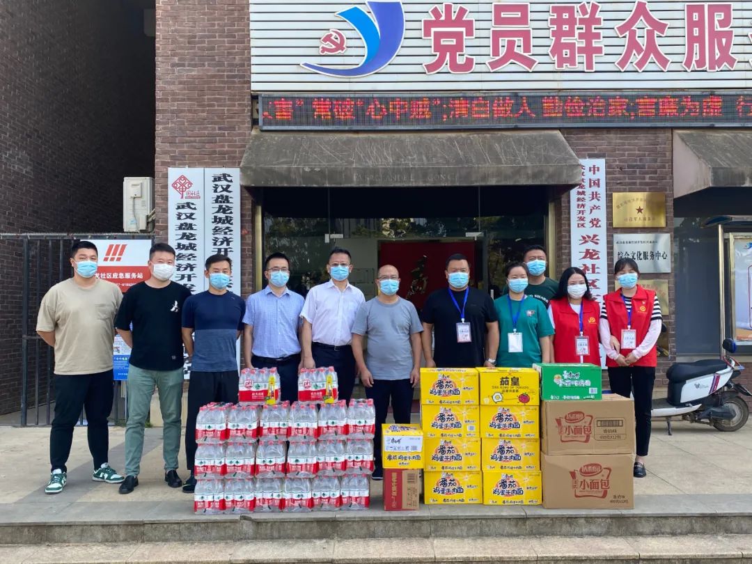 抗疫坚守一线岗位,坚守岗位奋战抗疫急救第一线