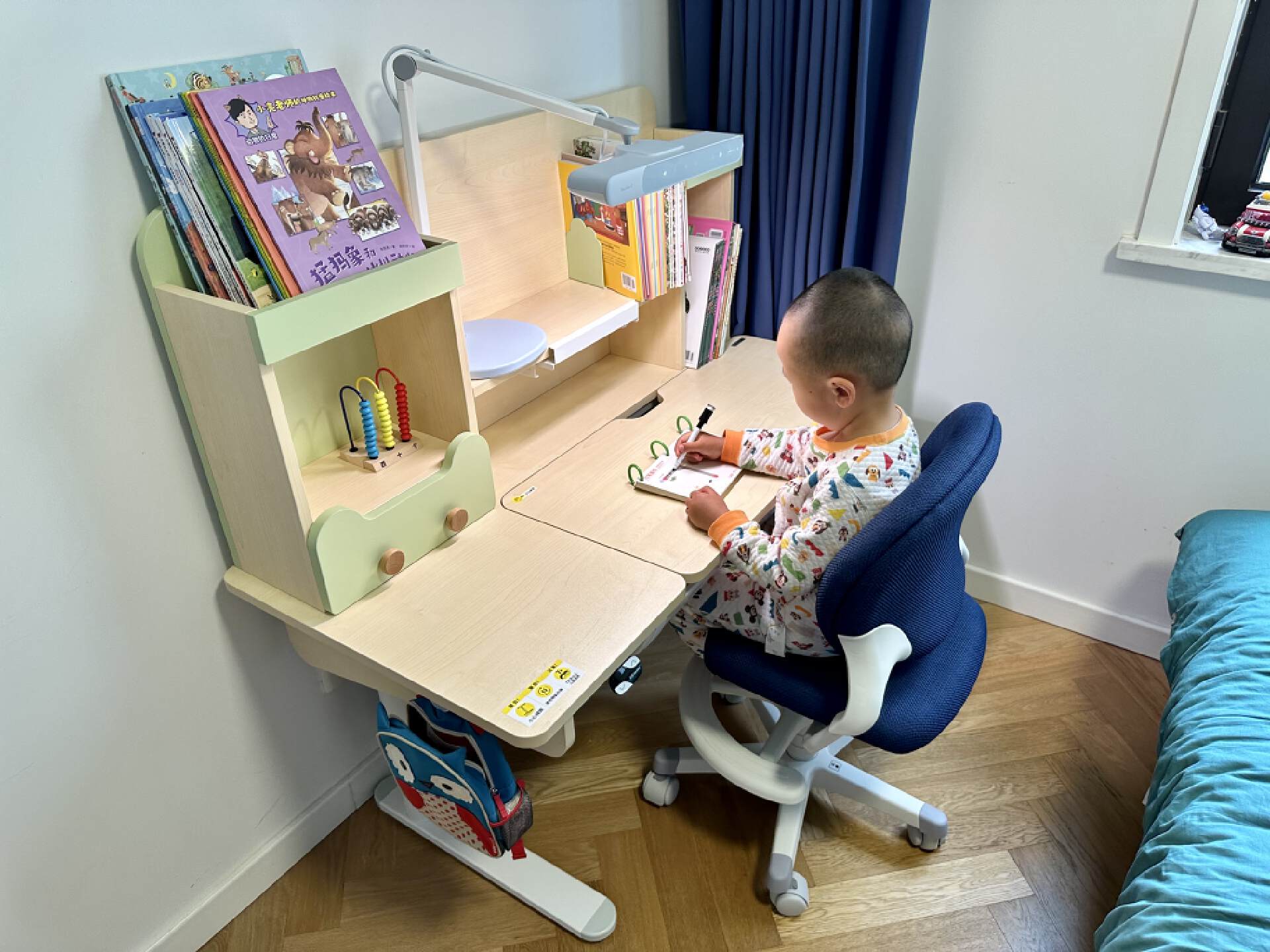 冈村儿童学习椅天津,小孩大人都可以用的学习椅