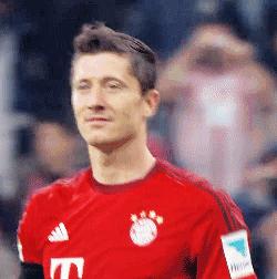 C罗：足球场的黑历史gif