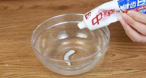 白墙拖地脏了怎么弄干净,大白墙清洁妙招