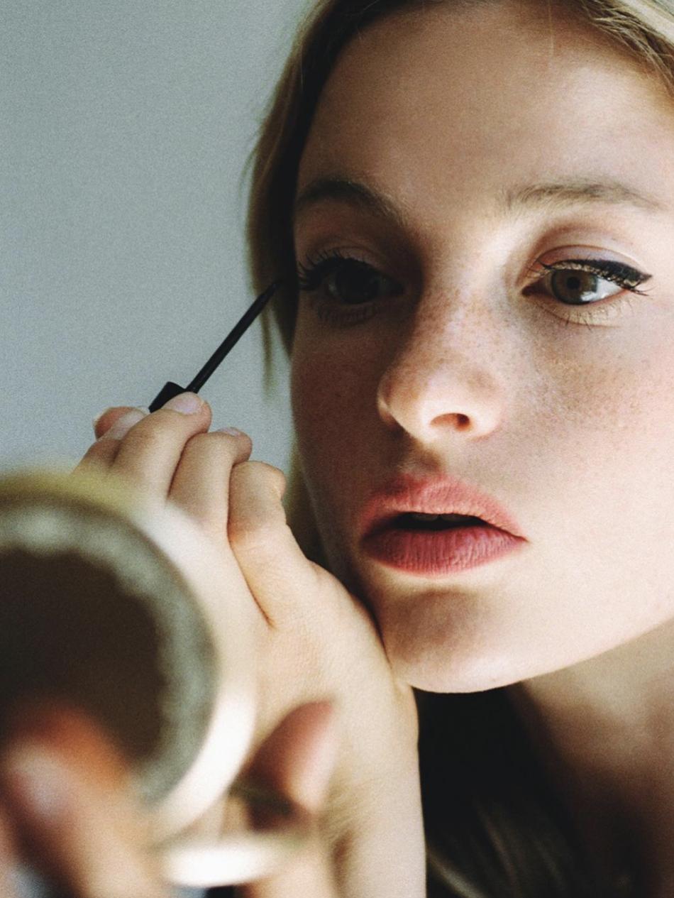 粉色搭配的高级穿法,粉色大衣穿搭高级感