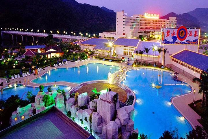 从化碧水湾温泉度假村住宿价格,广州从化碧水湾温泉门票含餐吗