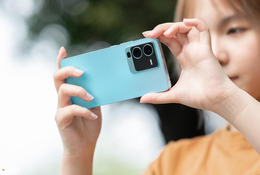 vivo手机目前最值得入手的一款,最值得入手的三款vivo手机