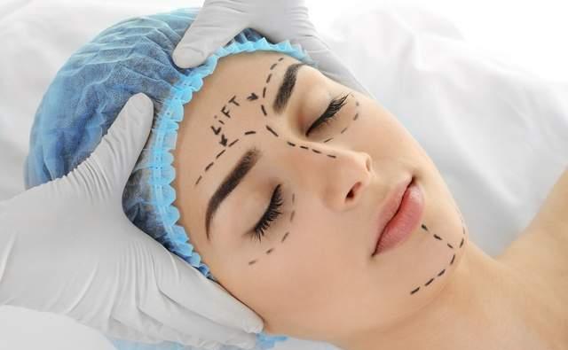 中国利润丰厚的5个合法行业！医疗第三，教育第二，房产不列外