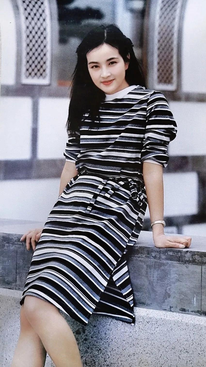 刘晓庆今年多少岁有几段婚姻,刘晓庆的四段婚姻与八段恋爱史