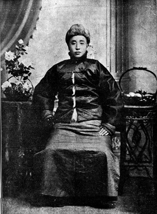 张学良晚年提到末代皇帝，随后怒言：我若是*产党共**，一定会灭他