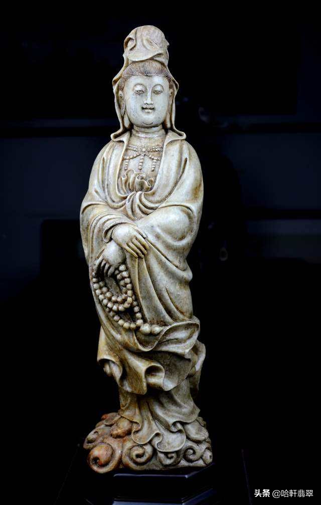 翡翠为什么都雕刻佛像,翡翠佛像的面部雕刻技巧