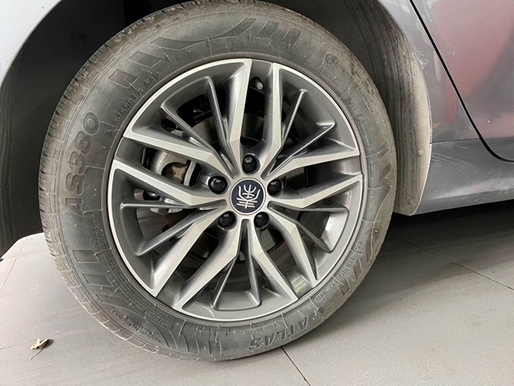 姣斾簹杩Е涓庢柉宸撮瞾,姣斾簹杩Еplus鍗囩骇杞瘋