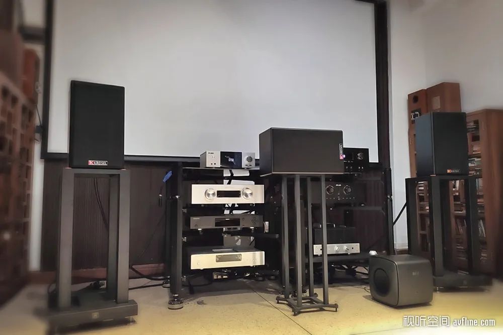 天逸全景声功放at2180,天逸功放at2180和at2300对比