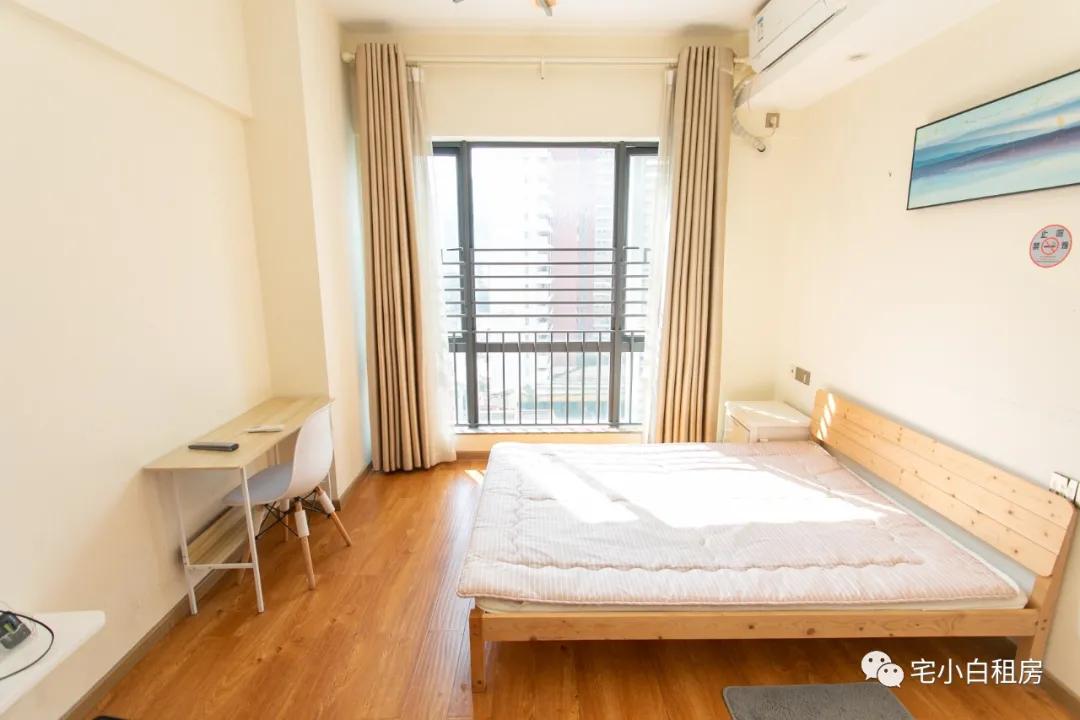 顶级复式单身公寓奢华,深圳金众繁华里为什么那么便宜