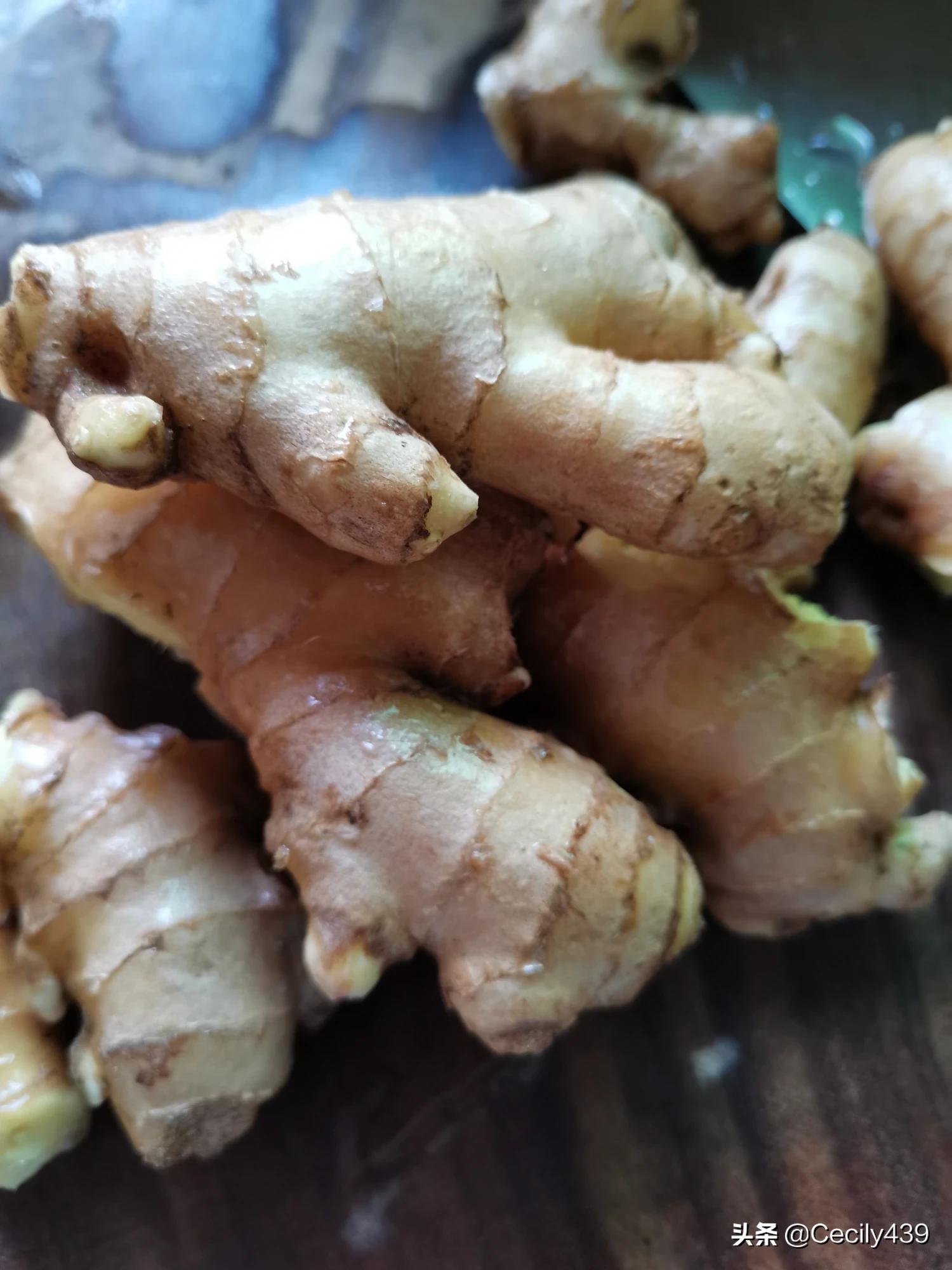 大厨教你做姜母鸭比烤鸭好吃百倍,大厨姜母鸭最正宗的做法