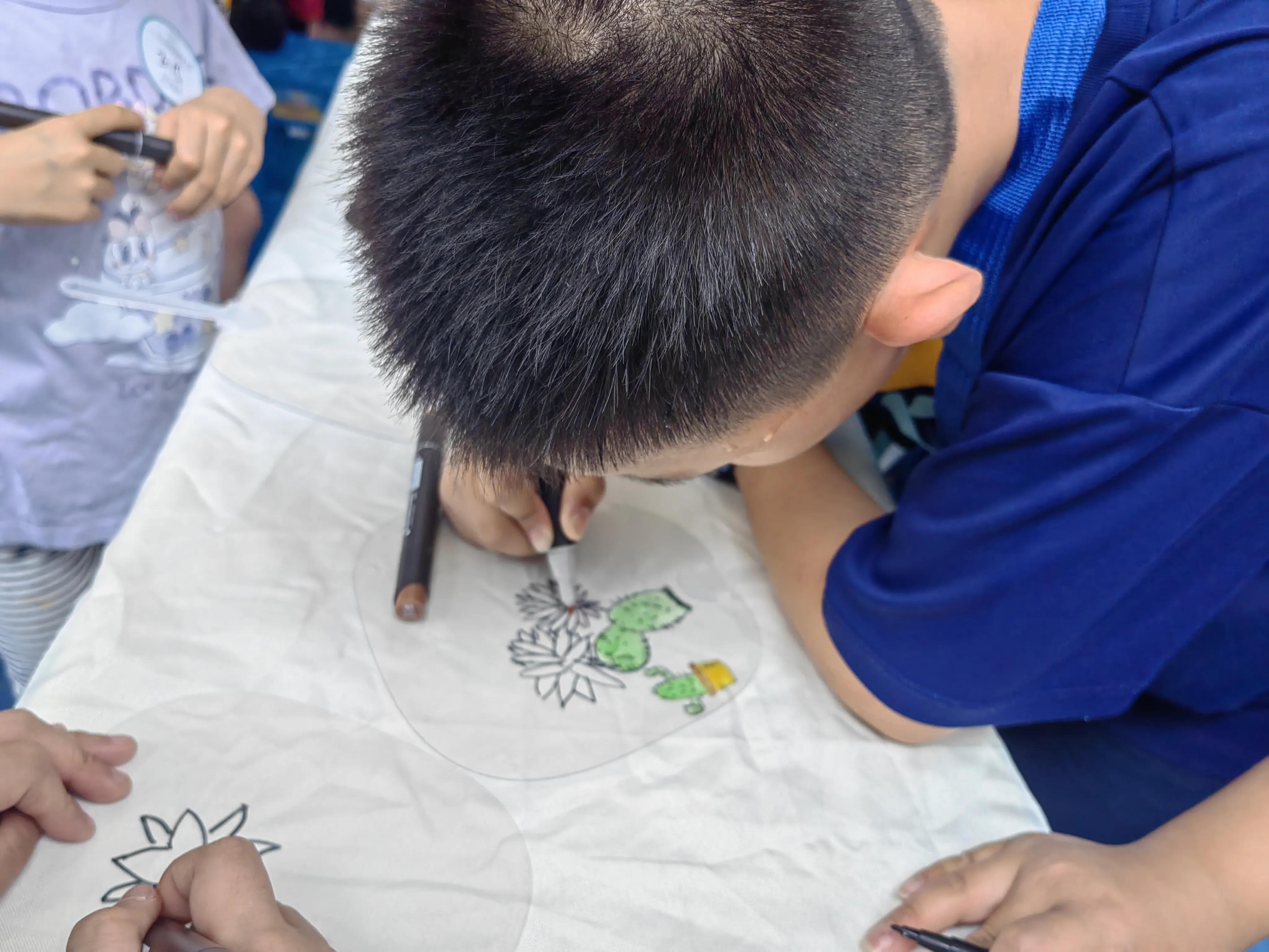 民族团结六一活动,社区六一儿童节组织运动会