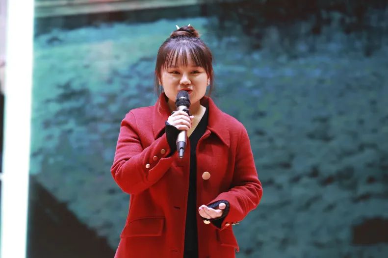 对标楷模塑师风争做四有好教师——宜川中学教育集团开展“亲其师、信其道”师德演讲活动