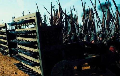 古代攻城为什么要在城门口布阵,古代攻城战士兵为什么被派上去