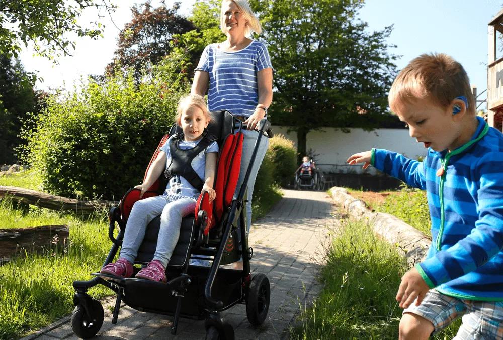 德国汤氏儿童康复轮椅,康复路儿童推车