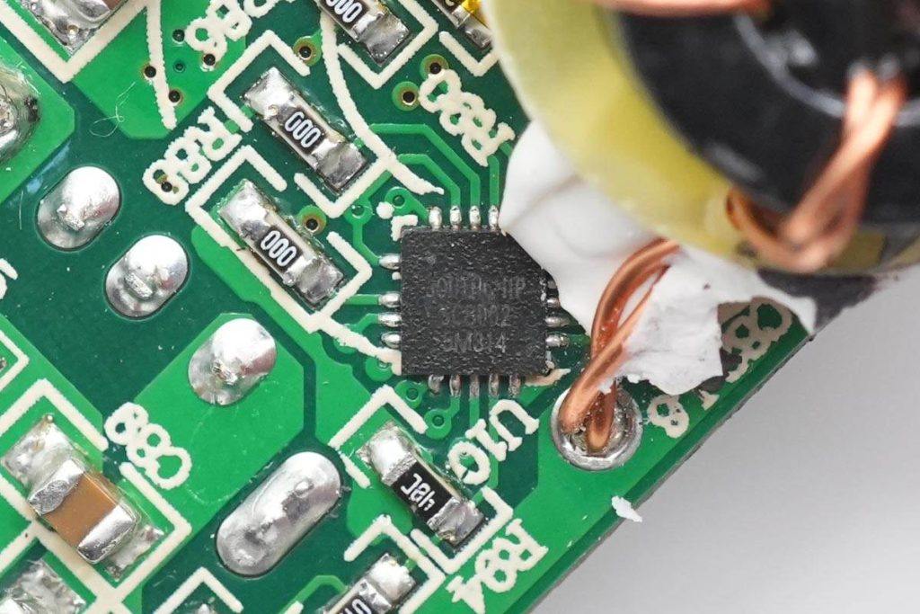 哈曼卡顿infinitylab65w,哈曼卡顿琥珀便携版充电器