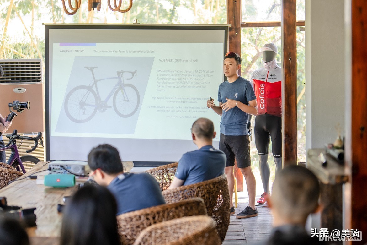 迪卡侬新款公路车发布会,迪卡侬公路车测评