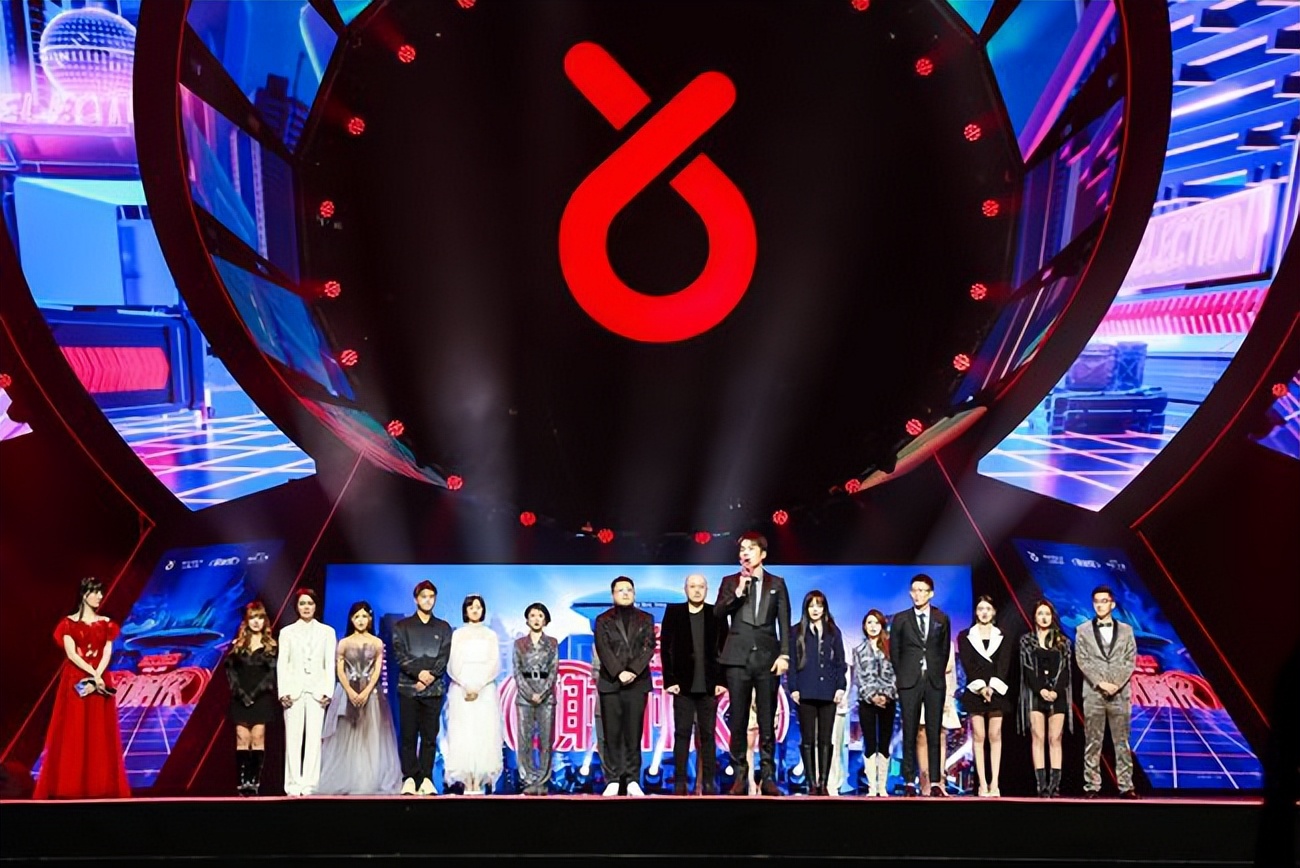 辛巴通过辛选集团坚持助农多年,辛巴带领辛选奔赴在公益路上