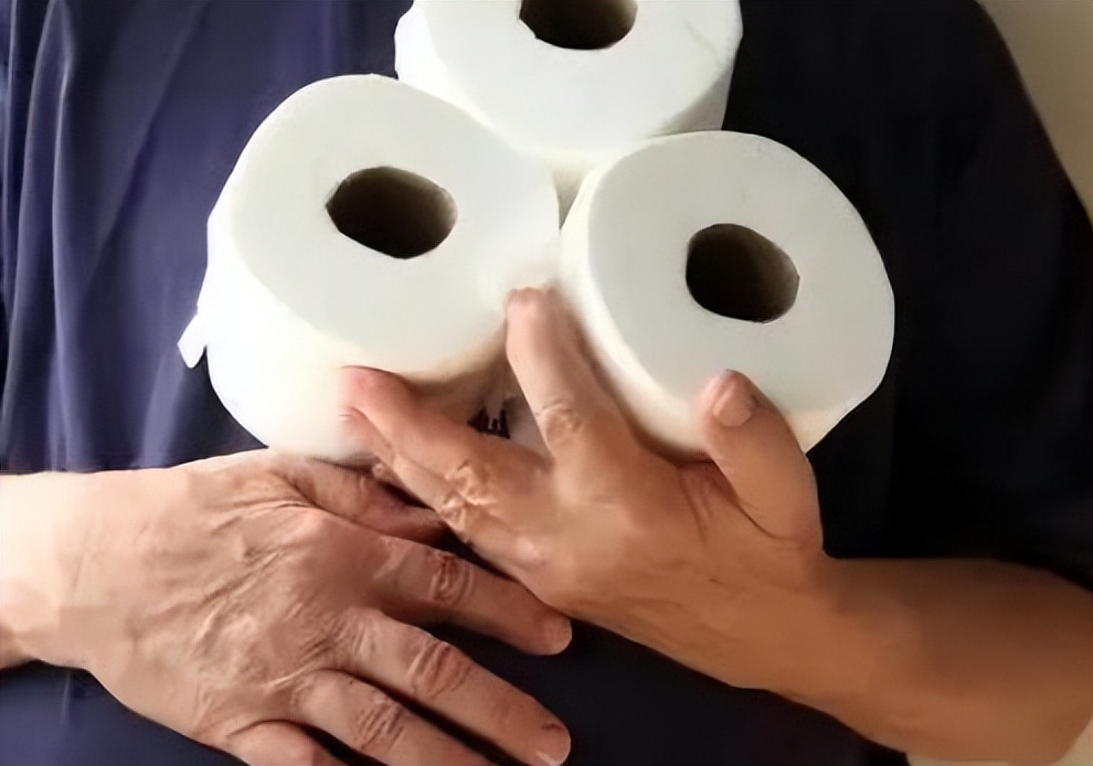 桃子四种人不宜吃,桃子哪些患者不能吃