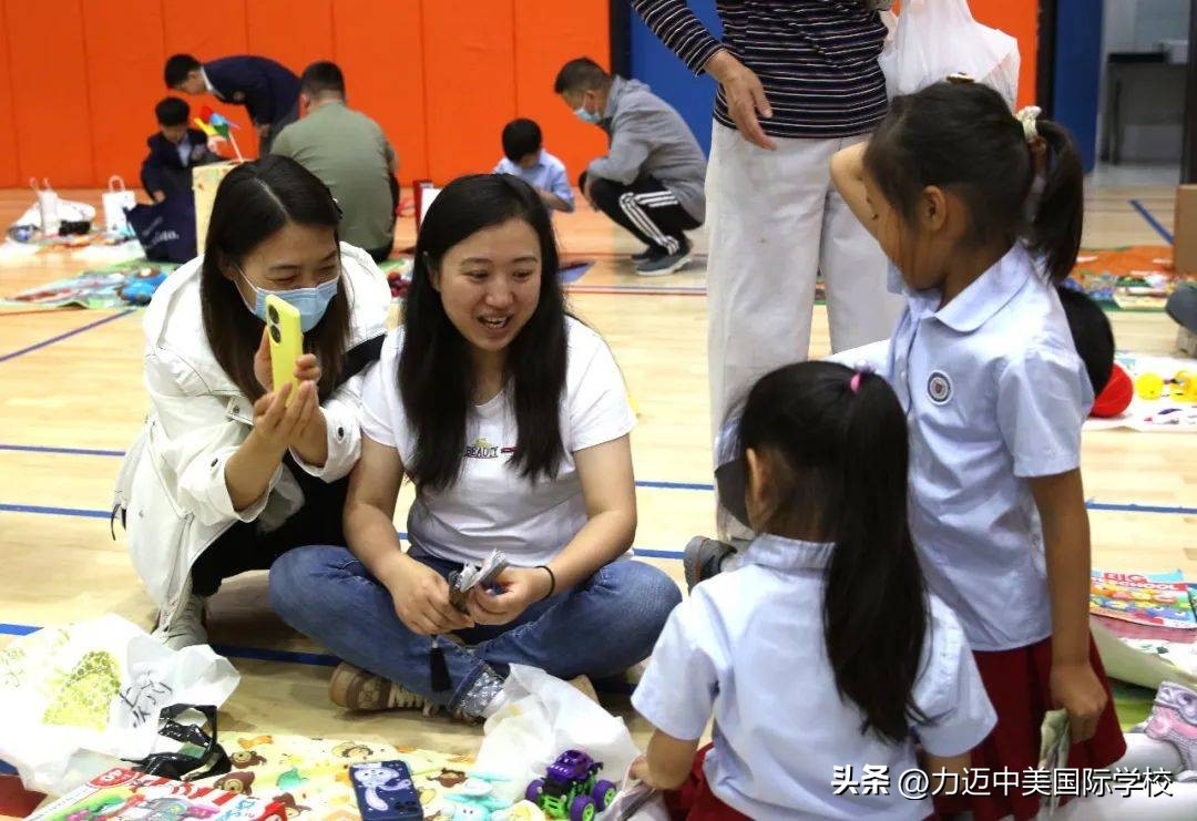 以爱之名公益活动,以爱为名公益义卖