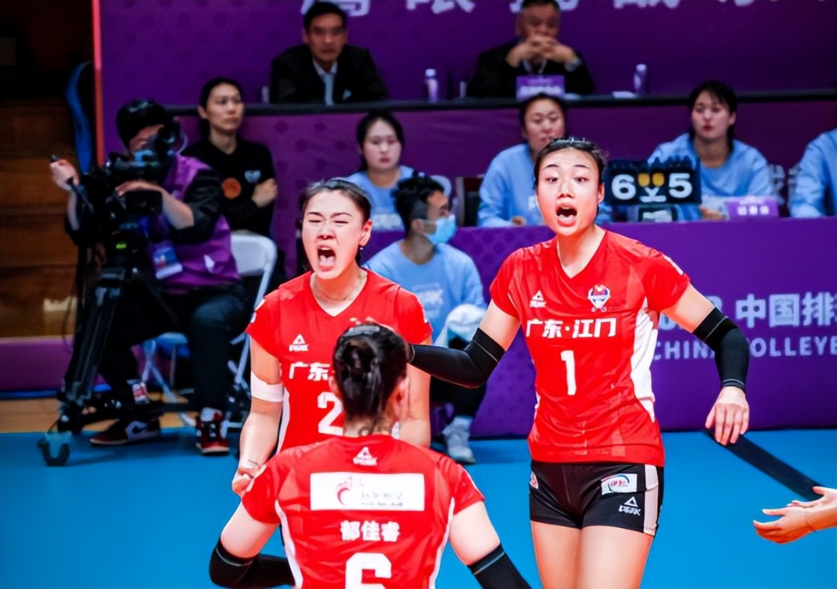 中国女排陈佩妍在印尼比赛视频,陈佩妍出国留洋的吗