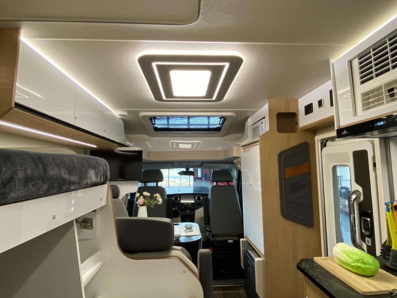 宇通c533房车探境版小顶房车,宇通c533小额头房车最新款评测