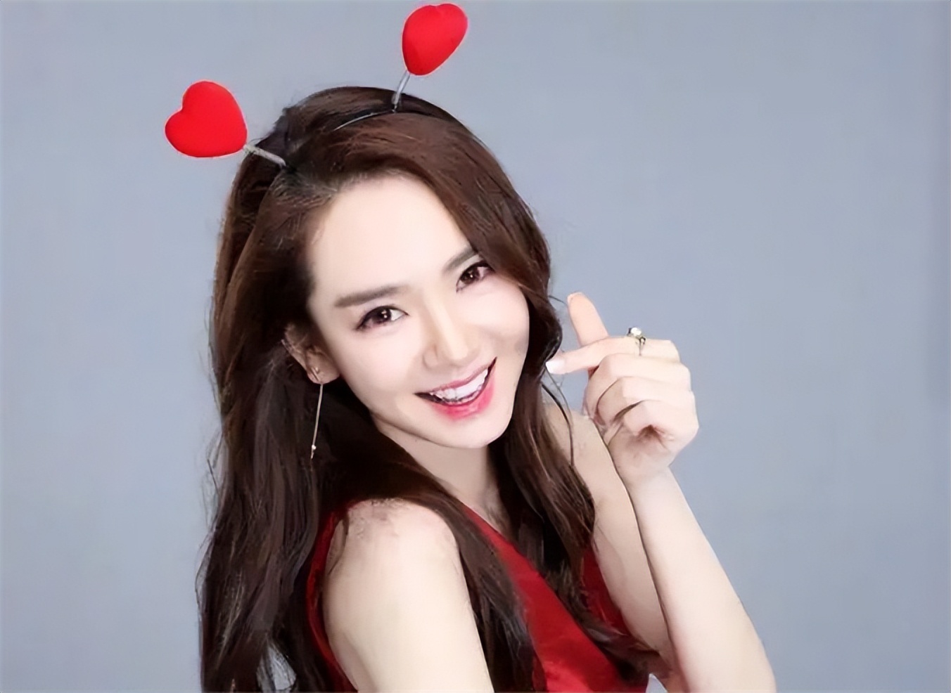 八位花钱如流水的女星,花钱如流水的四个女星