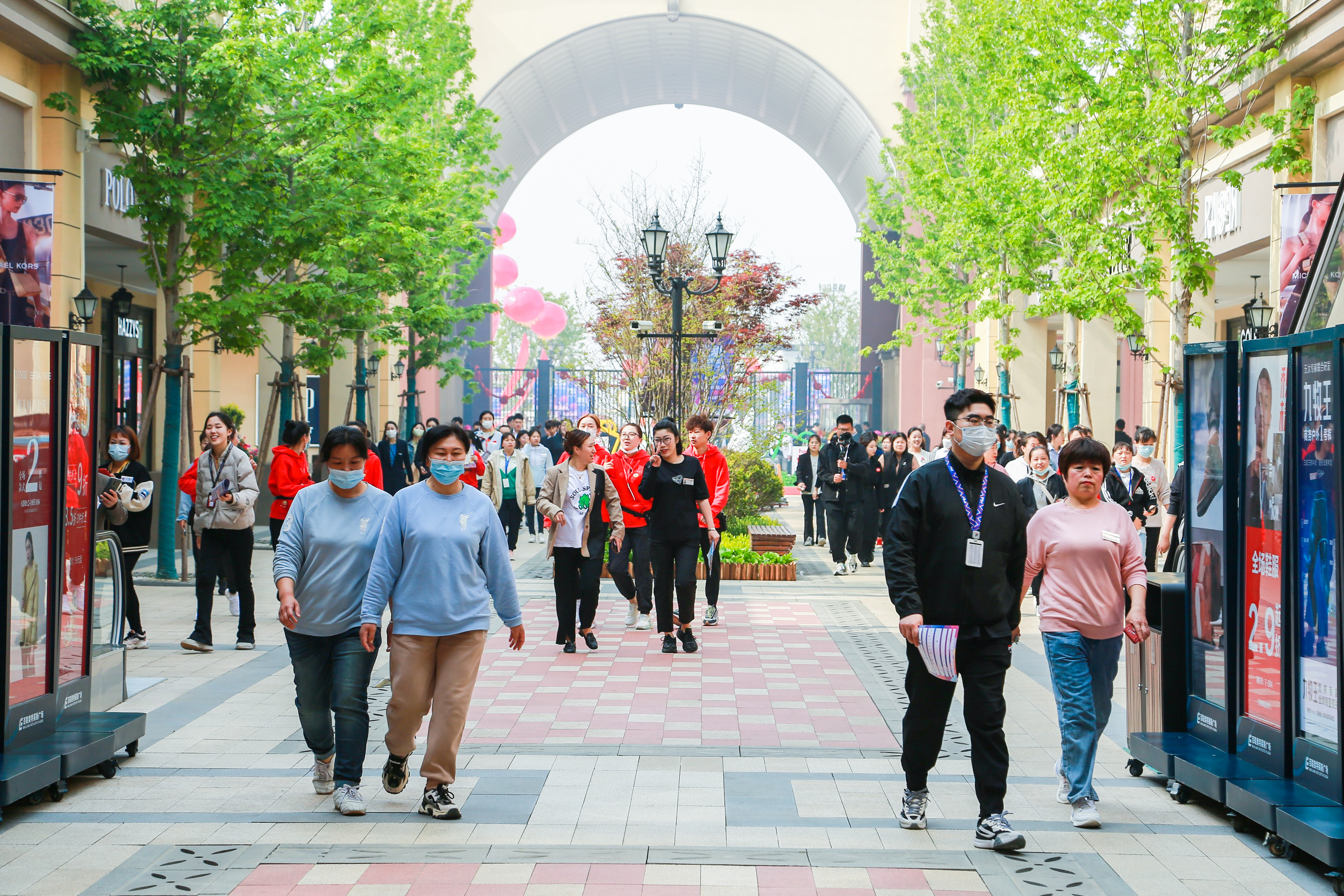 青岛即墨南泉百联奥特莱斯,即墨百联奥特莱斯39元买一送一