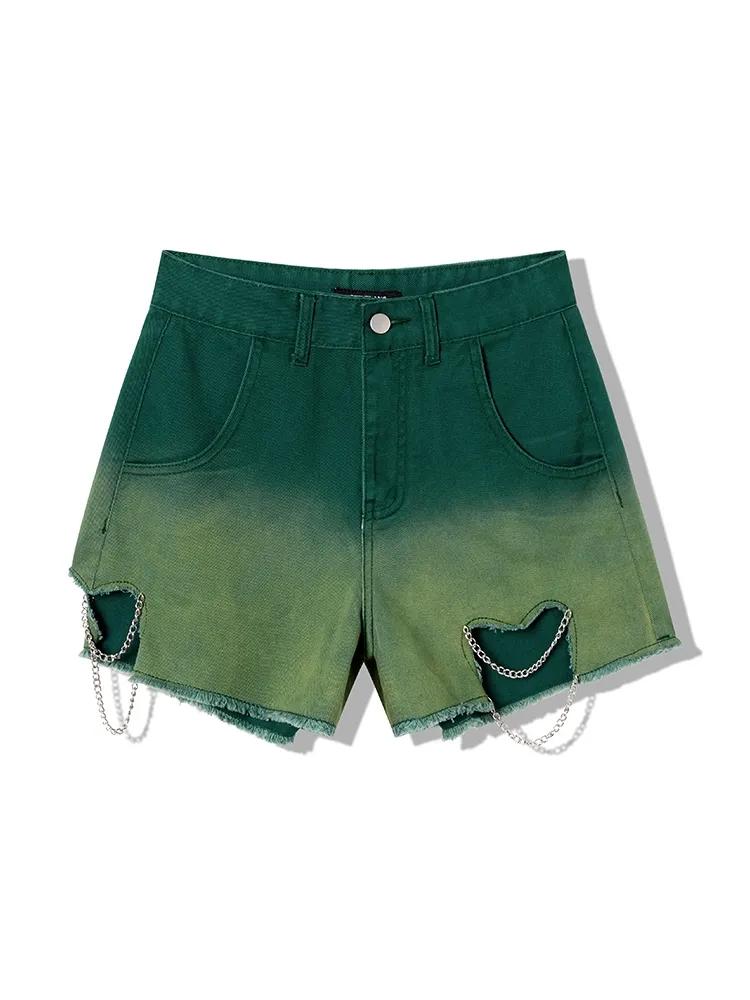 流行牛仔短裤,不如试试今年很火的牛仔短裤