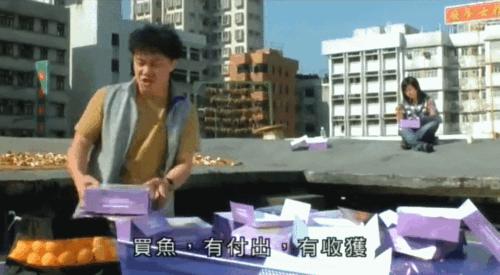 闄堝杩呭鐢熸椂鏈熺殑鏍峰瓙,闄堝杩呭崄骞村墠鍜屽崄骞村悗绔ュ勾鏃х収