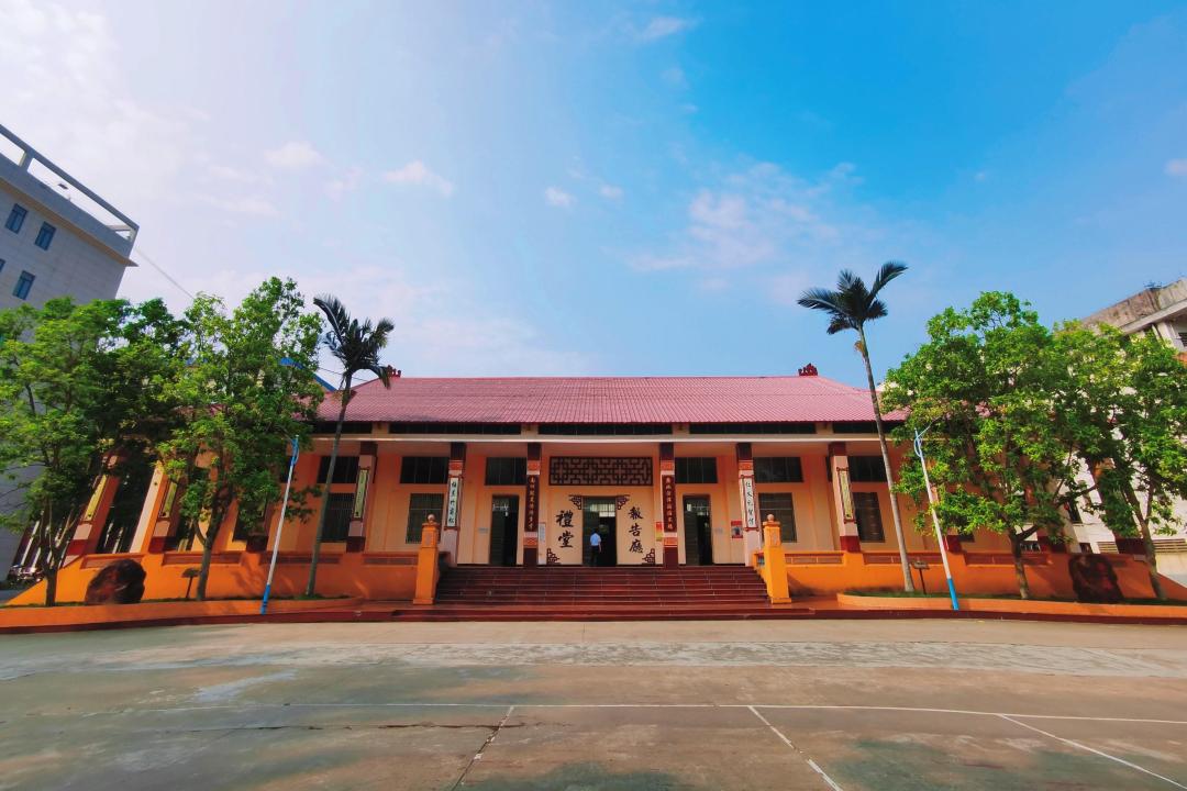 浣犲ソ澶у畨,澶у畨楂樹腑鏍″洯椋庤矊