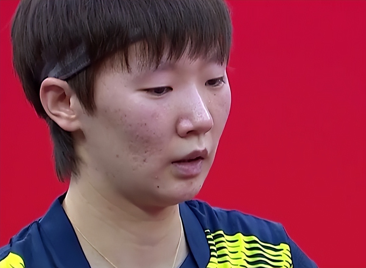 国乒爆冷三人落败出局视频孙颖莎,国乒小将胜老将