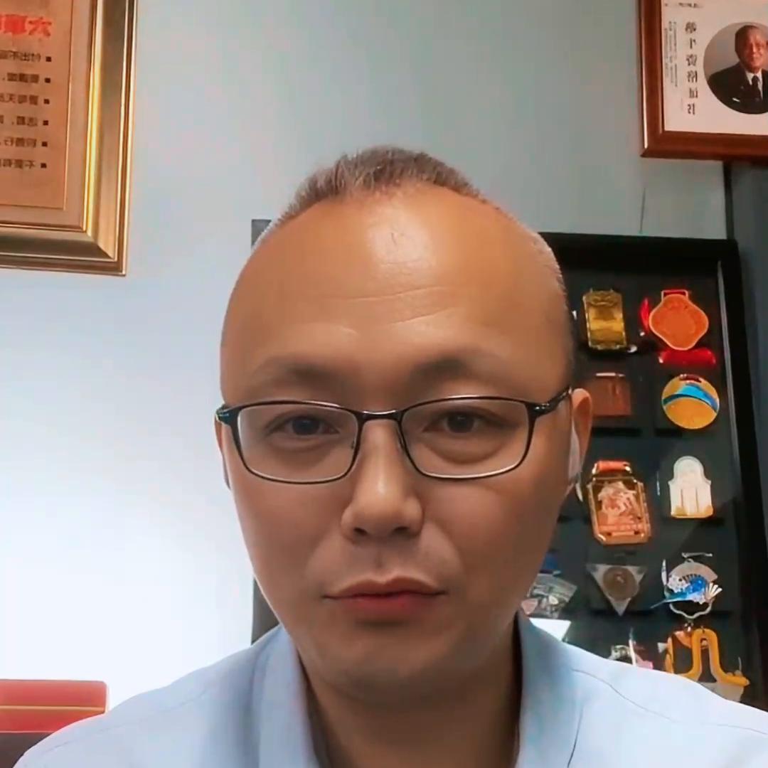 四年当上公司副总,制造中心总经理岗位职责