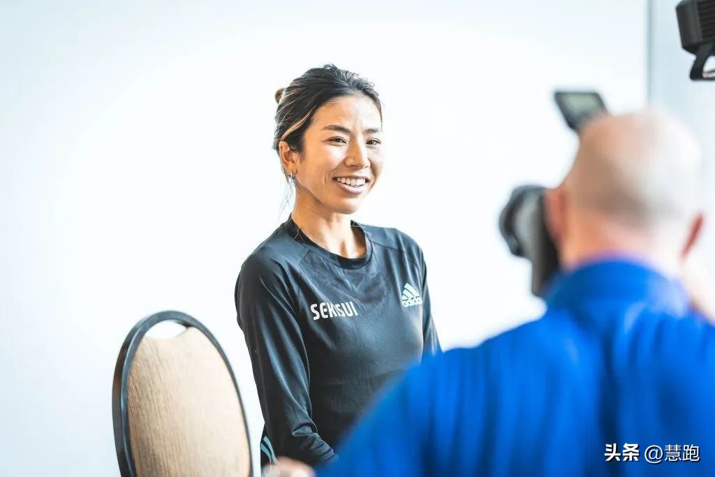 2小时19分24秒新谷仁美采访,新谷仁美2022世锦赛