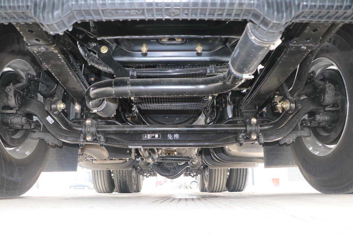 国产最新款大马力重卡,马力最大跑得最快的国产重卡价格