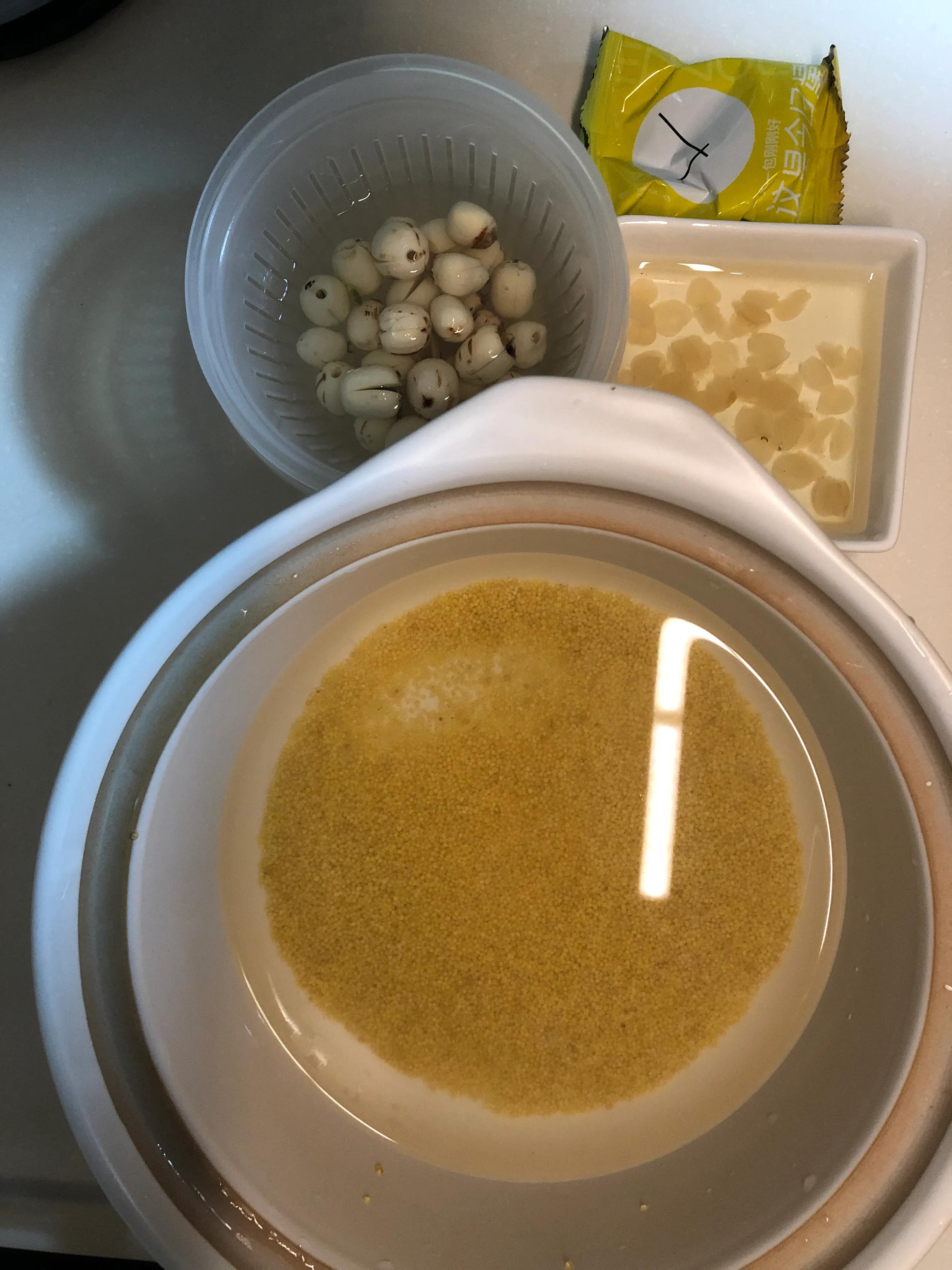 绿糯米小米粥的做法大全,老北京小米菜粥做法