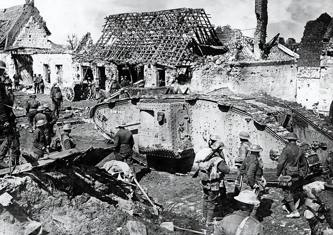 回顾美国最新战争,美国参加一战的历史事件是什么