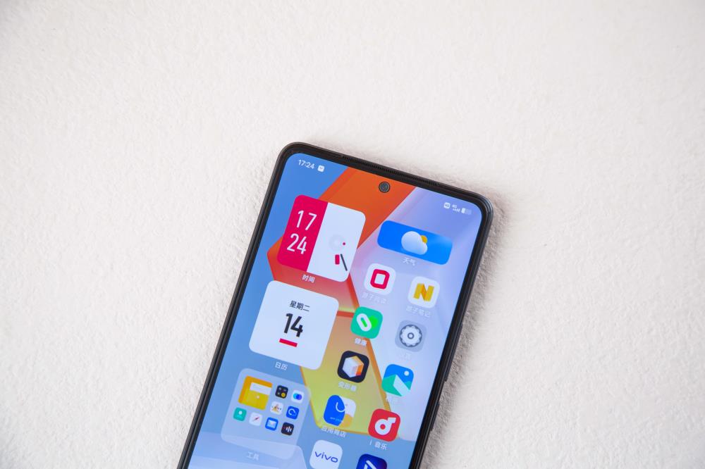 iqooneo5s首发测评,iqooneo5se和iqooneo5s区别