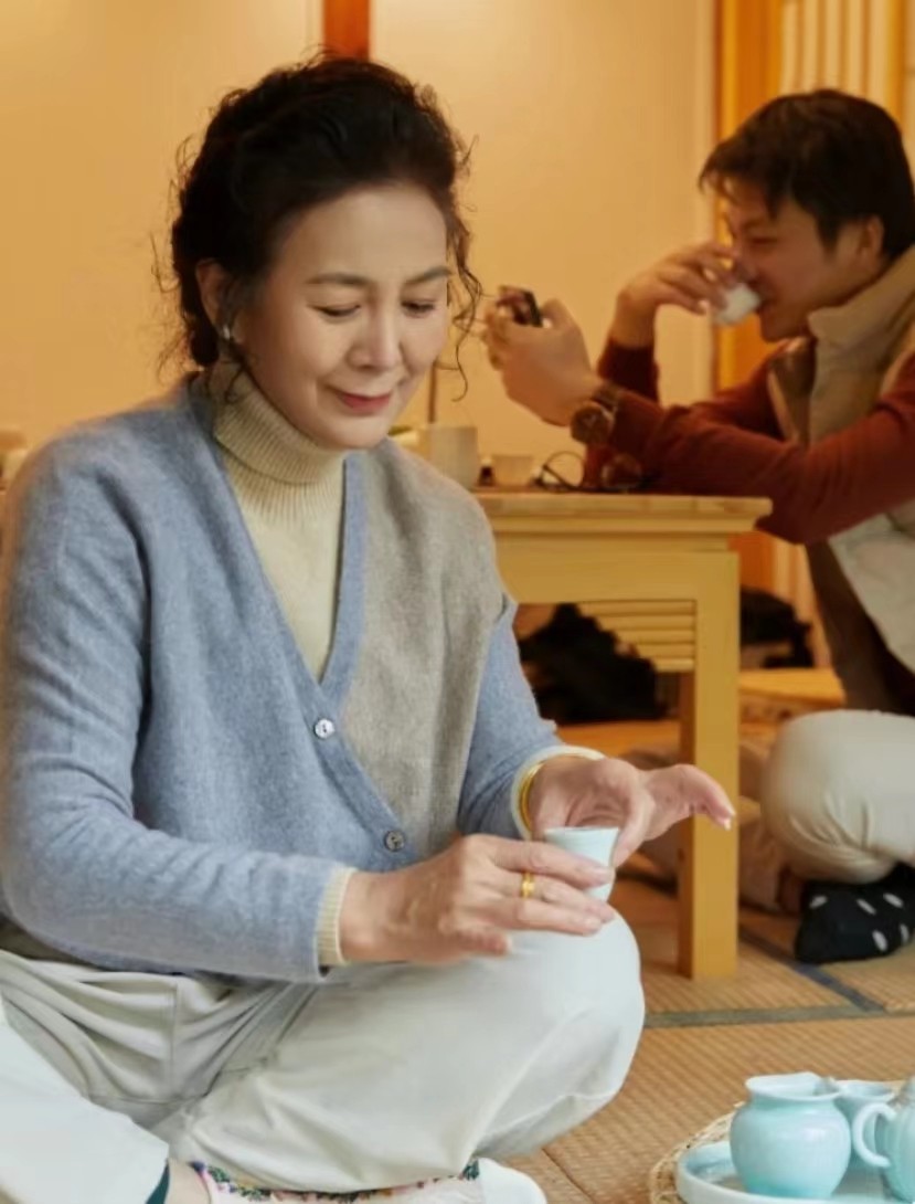 秋冬穿什么裤子好看又简单,秋季穿什么裤子比较好看