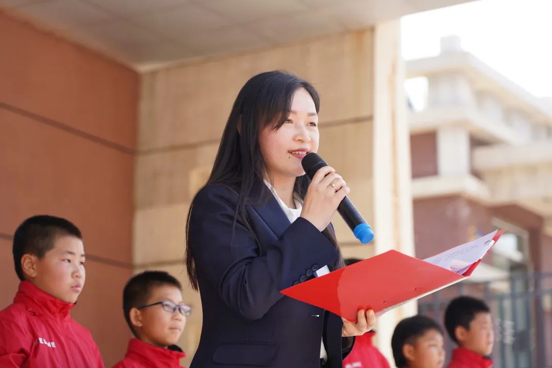 包头市青山区光荣道小学足球队,包头青山区哈达小学