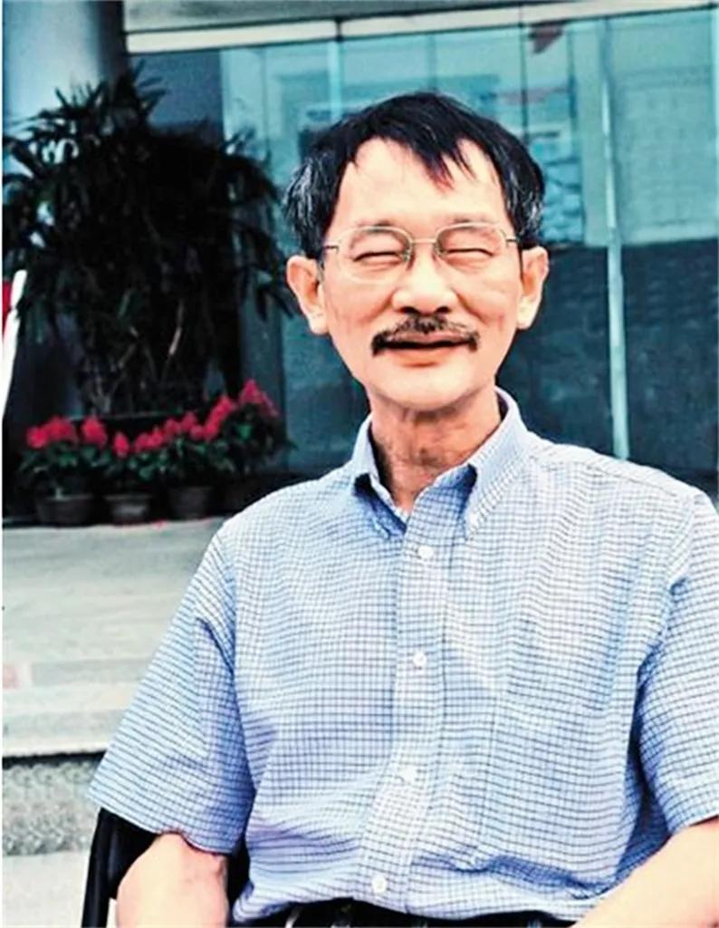 布鞋扫地僧李小文为华为代言,华为扫地僧李小文