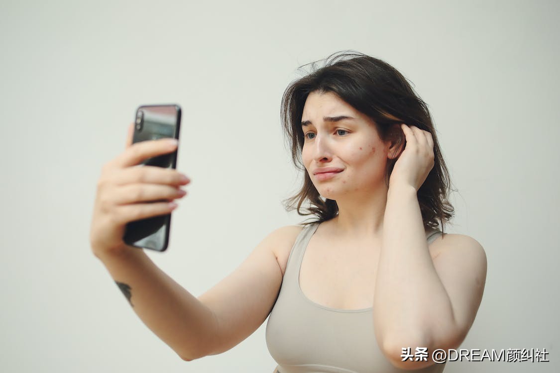 毛孔粗大如何改善用什么护肤品,怎样改善毛孔粗大有黑头的问题